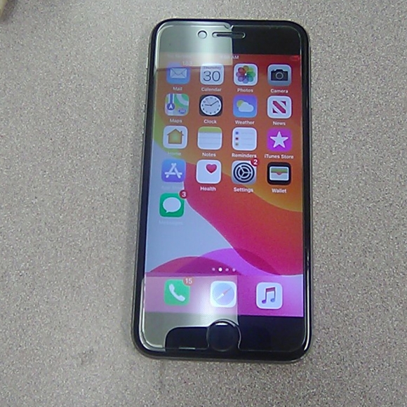 iPhone 6s - Picture 4 of 4